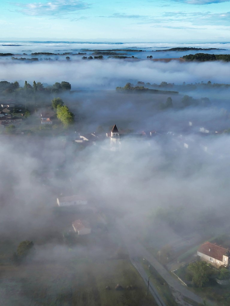 Sauvagnas, Brume