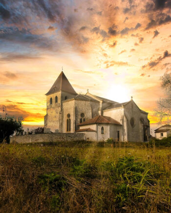 Sauvagnas, Lumière sur Saint-Salvy